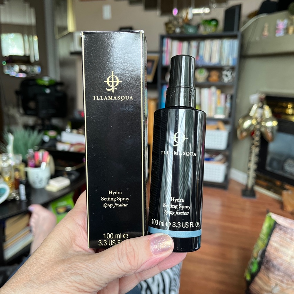 Illamasqua Hydra Setting Spray 100ml. Brand new in box!